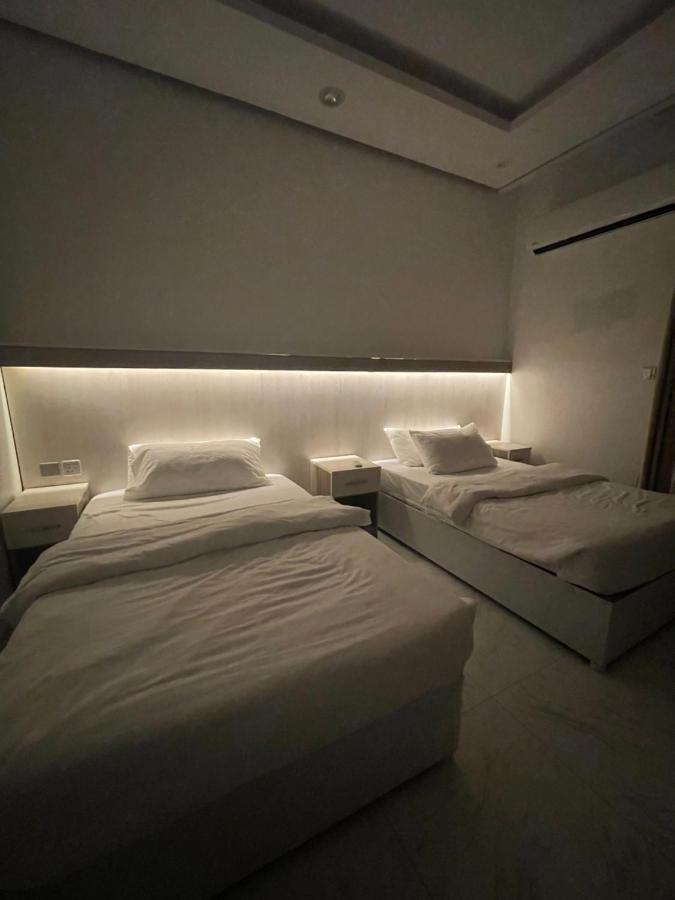 Queen Hotel العلا المظهر الخارجي الصورة