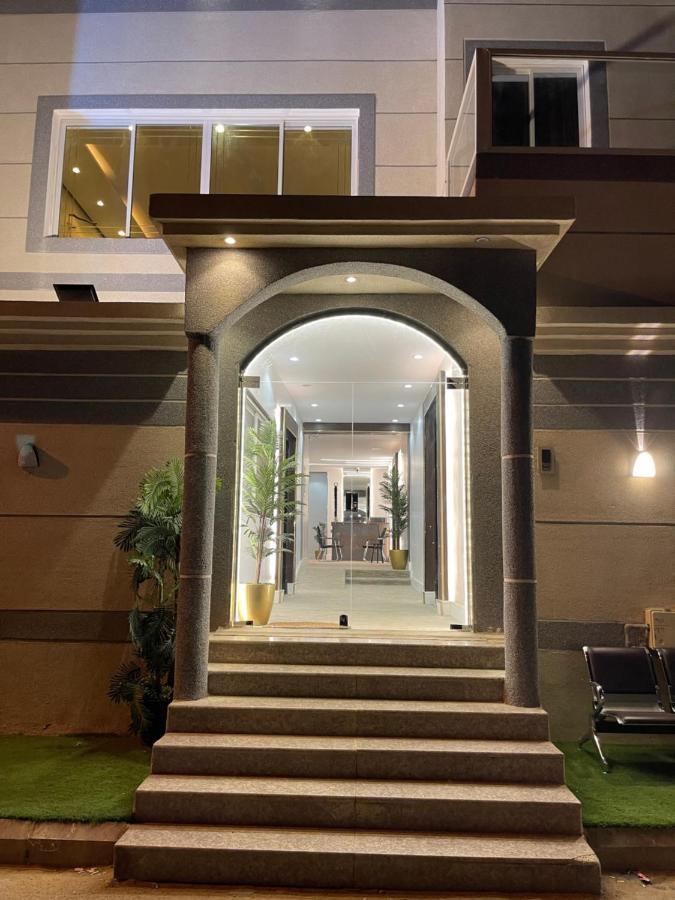 Queen Hotel العلا المظهر الخارجي الصورة
